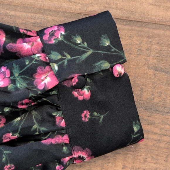 EUC Banana Republic Wrap Blouse With Side Tie Floral Black Pink Size XL - Picture 6 of 9